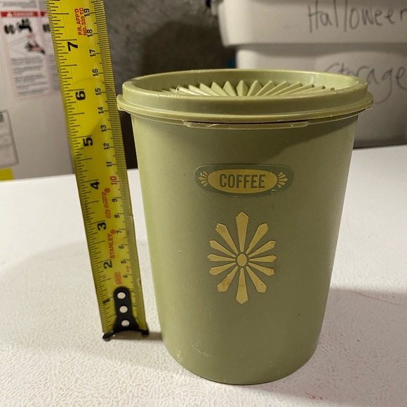 Vintage Tupperware canister (coffee) - Picture 2 of 3